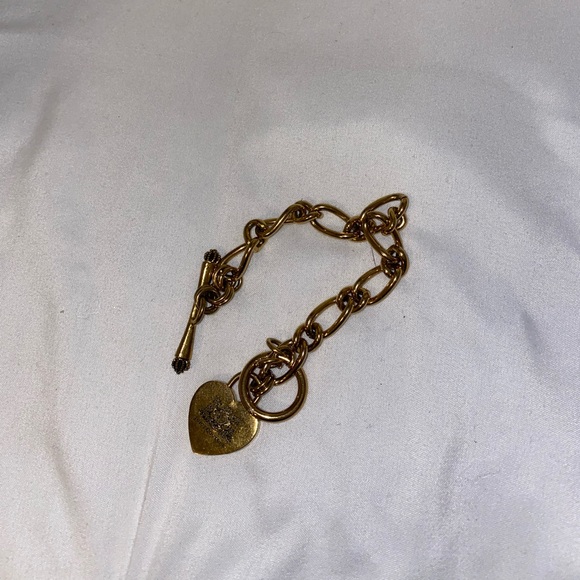 Juicy Couture Heart Gold Chain Bracelet - Picture 5 of 6